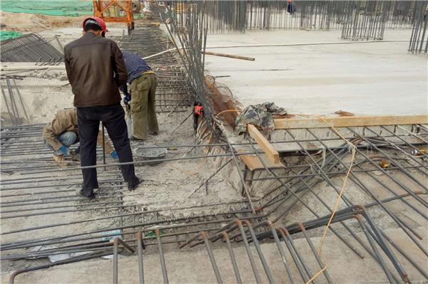 剔鑿后澆帶的注意事項(xiàng)